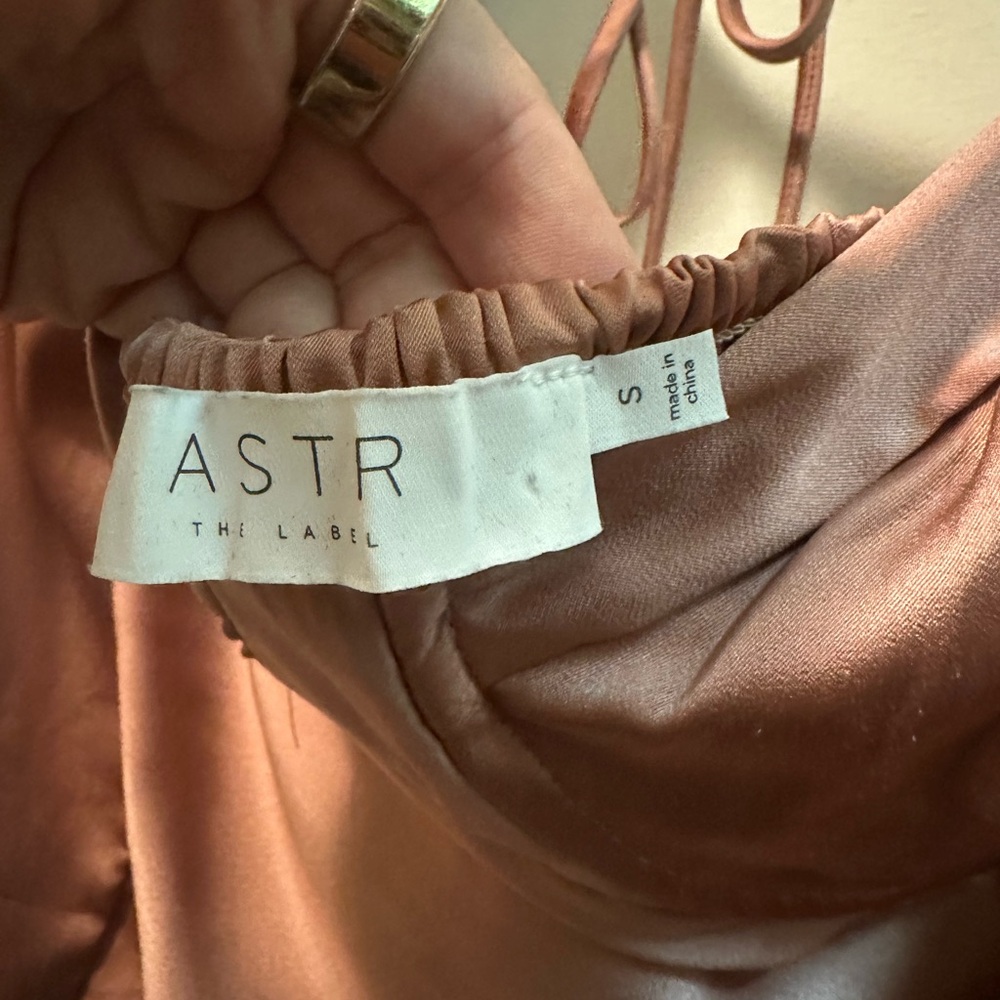 ASTR TOP - Picture 3 of 5